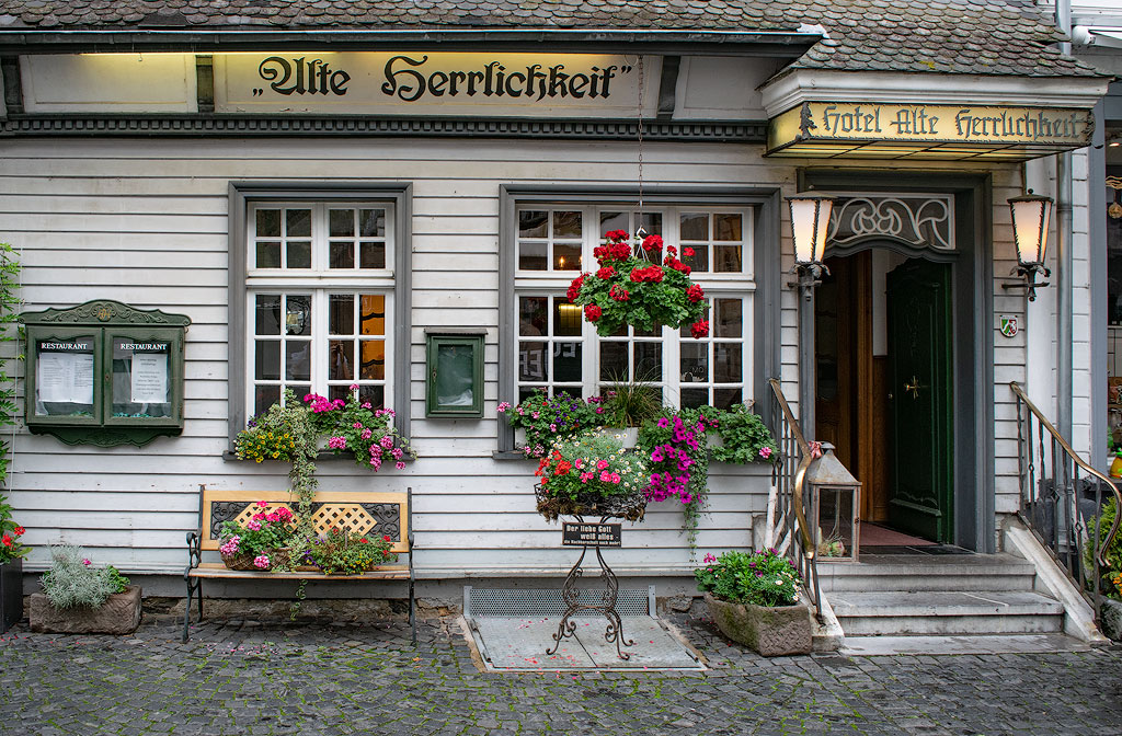 1 Eifel-Mosel-09---2018DSC_2534-1-Kopie.jpg - In der gemütlichen Altstadt von Monschau